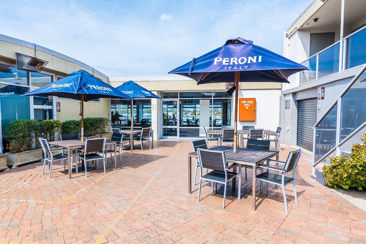 The Merimbula Lakeview Hotel
