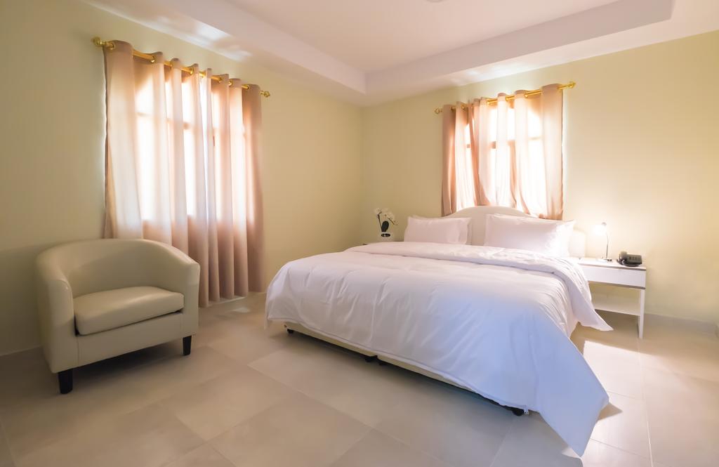 Al Jisr Hotel