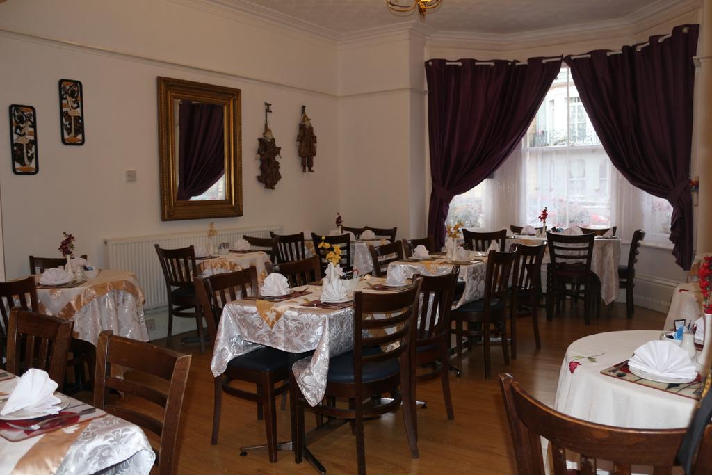 The Villa Rose