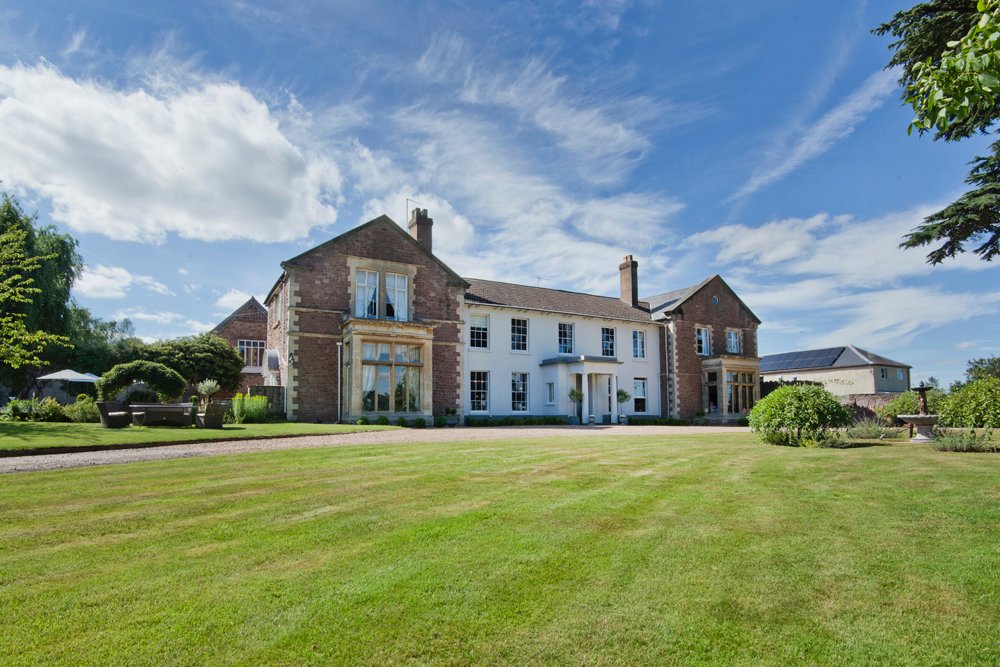 Glewstone Court Country House Hotel