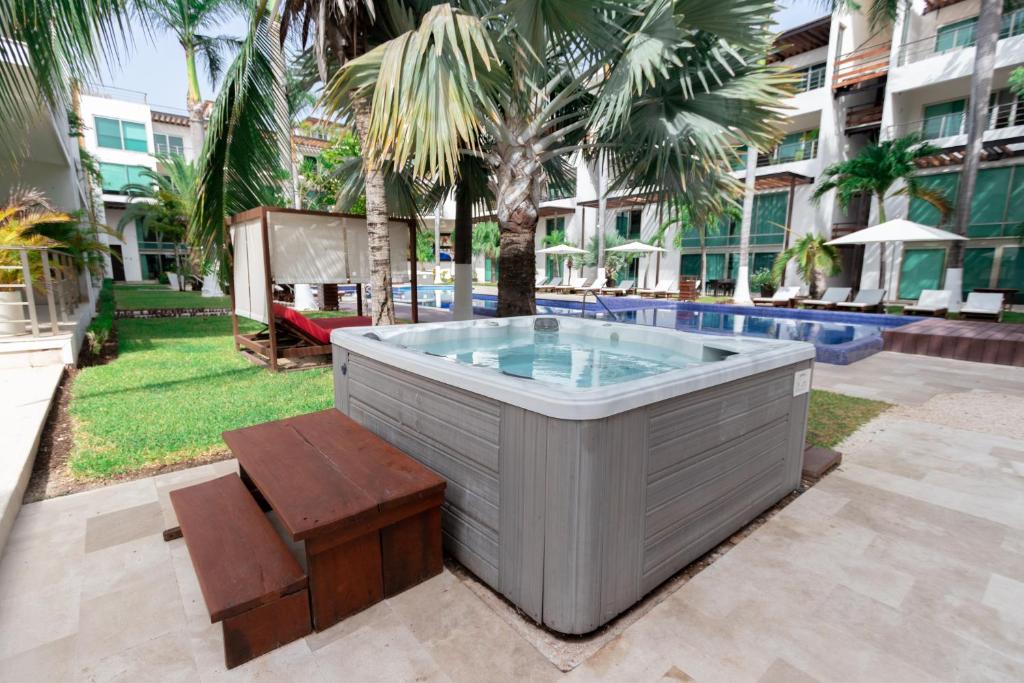 VIA 38 Condo Boutique