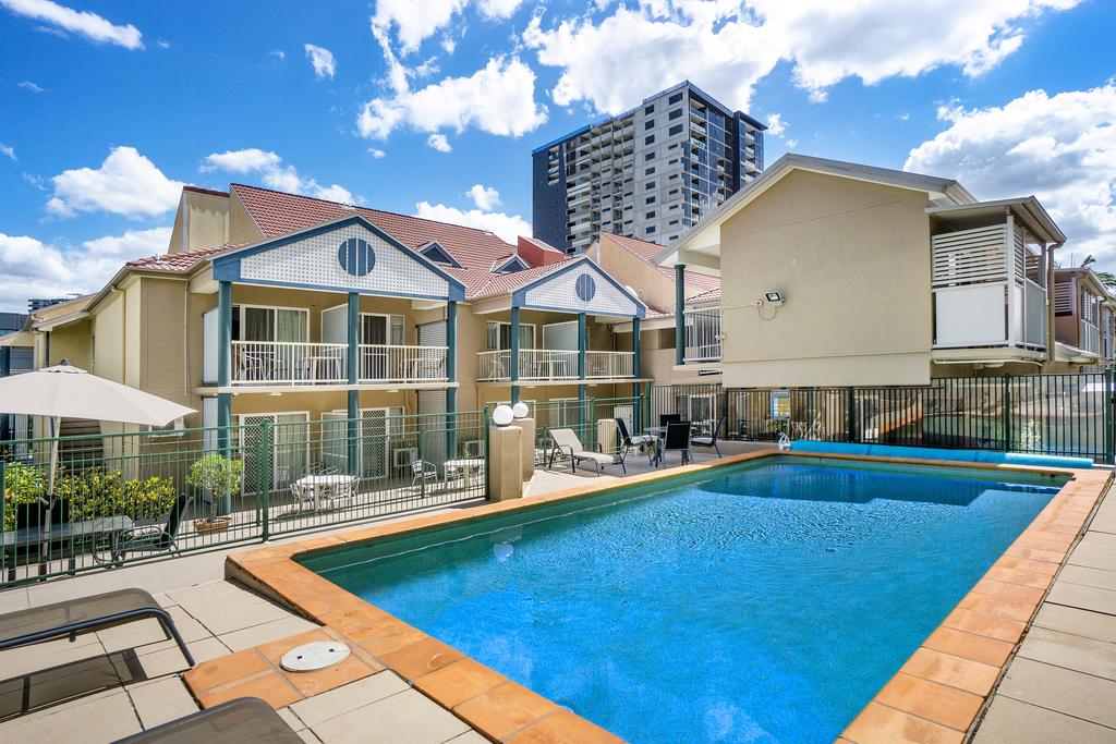 Toowong Inn and Suites
