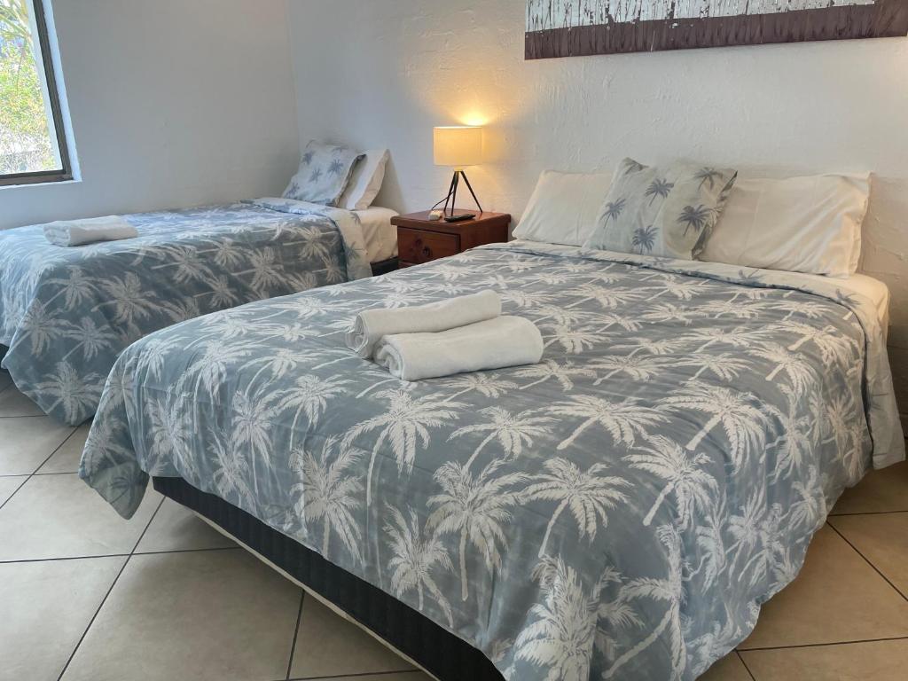 Burleigh Palms Apartments