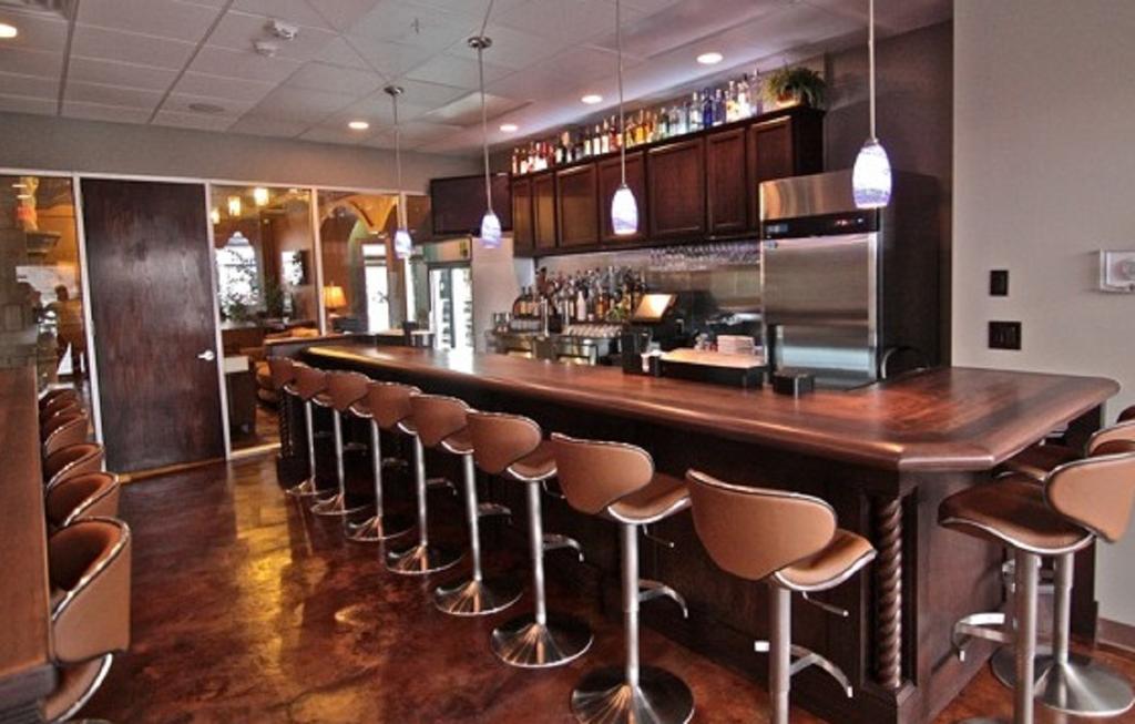 Campbell Hotel