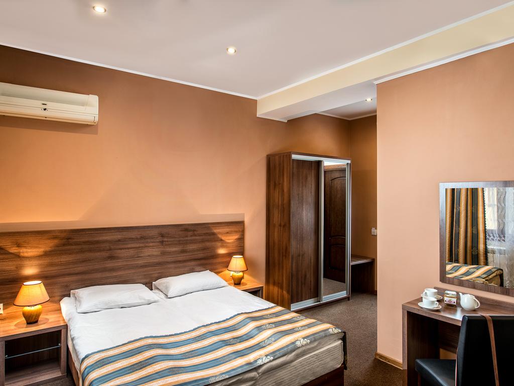 Jam Hotel