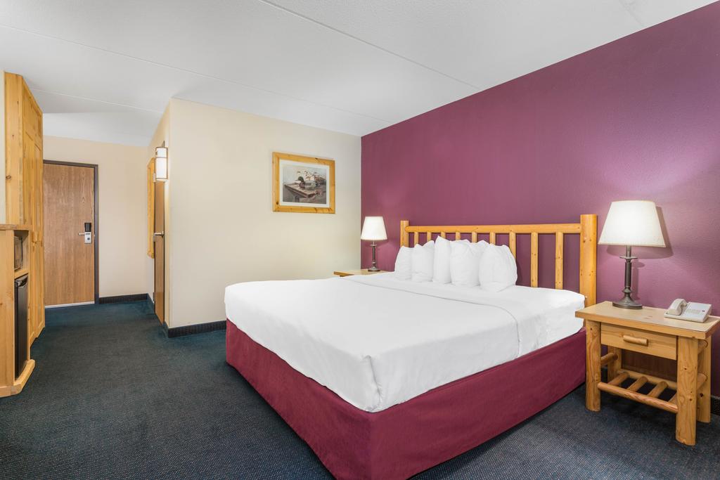 AmericInn by Wyndham Wisconsin Dells