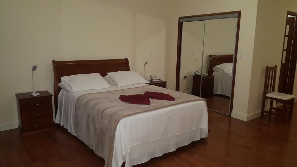 Hotel Santos Pina