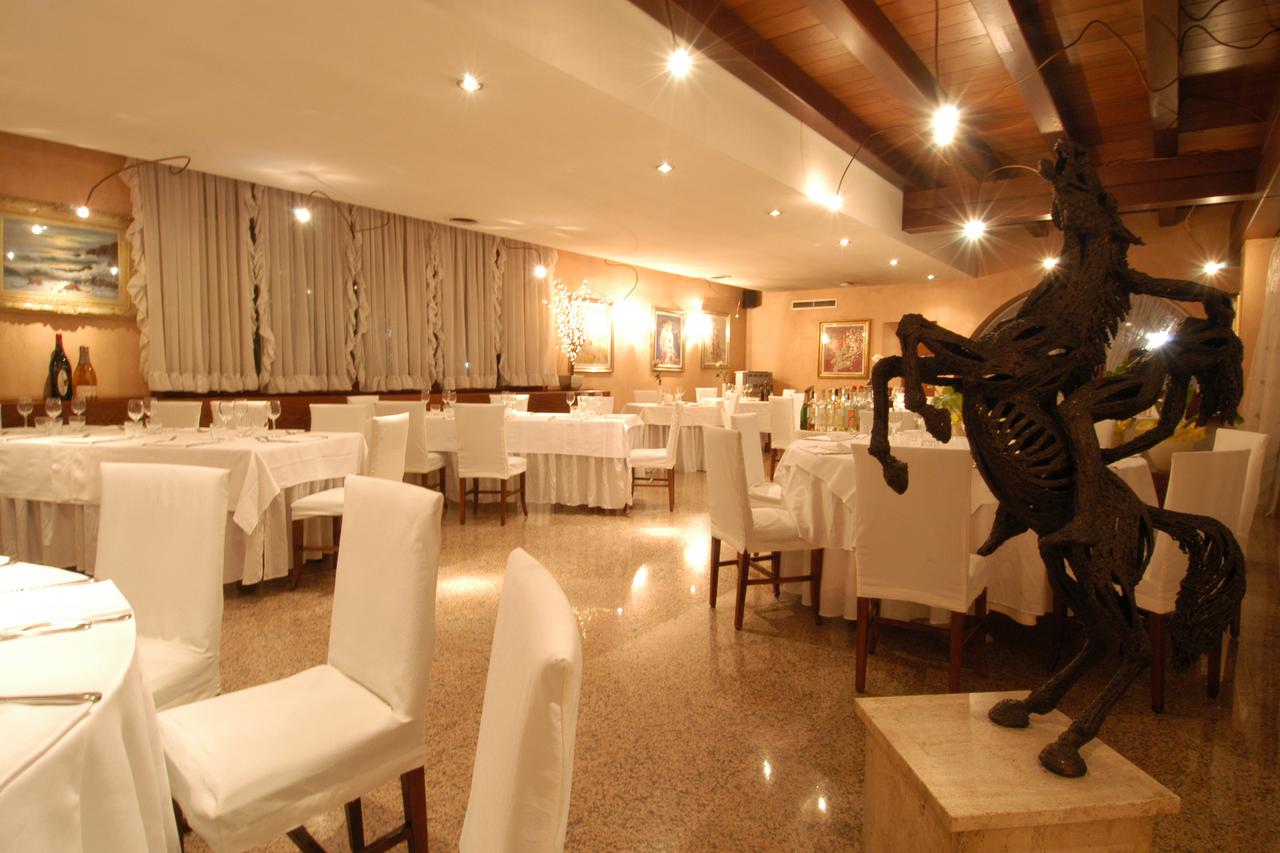 Hotel Posta 77