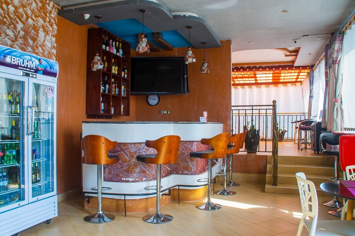 Don Thrill Hotel