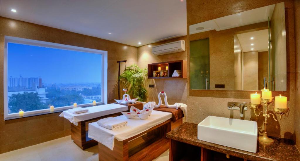 Hotel Royale Regent