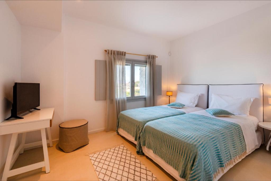 Ambassador Luxury Villas Paros