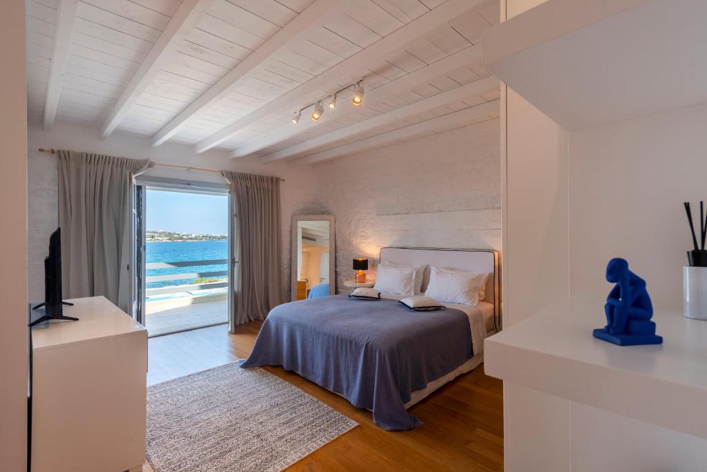 Ambassador Luxury Villas Paros