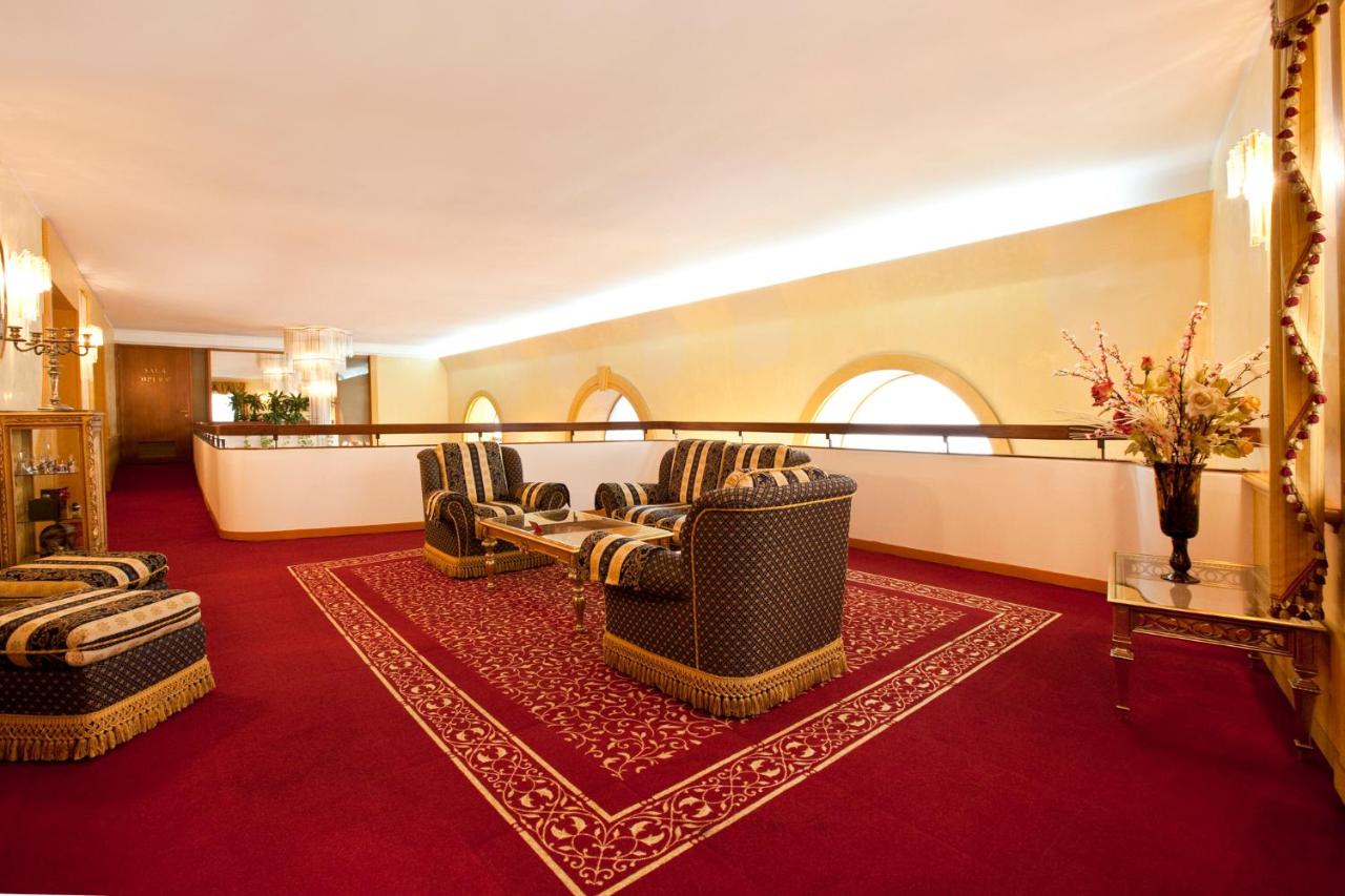 Hotel Mondial