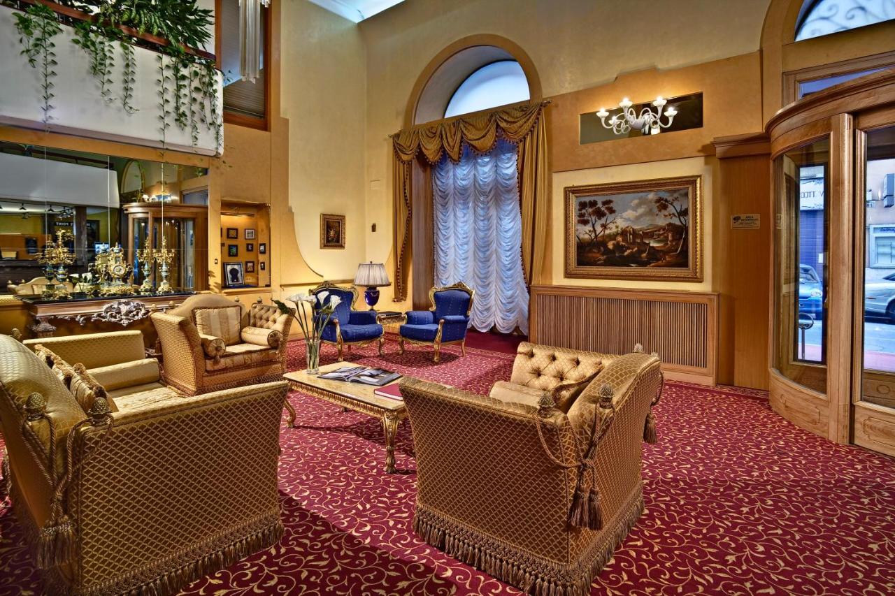 Hotel Mondial
