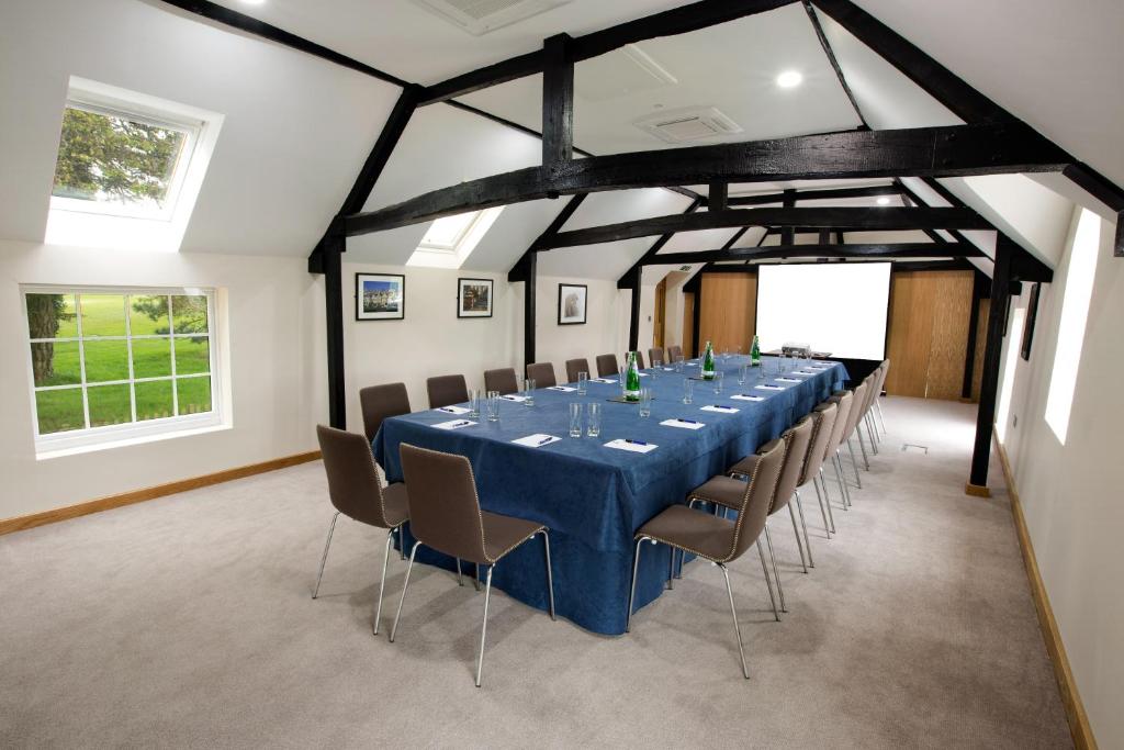 Sandford Springs Hotel & Golf Club