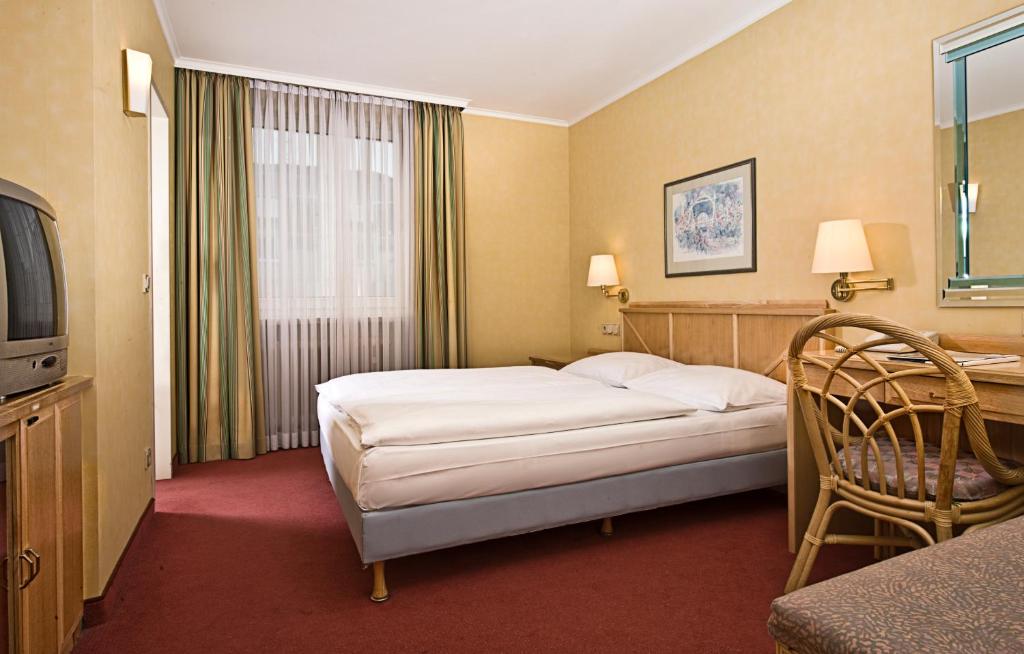 TRYP by Wyndham Koln City Centre