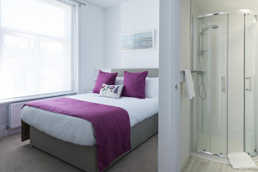 Brighton Marina House Hotel - B&B