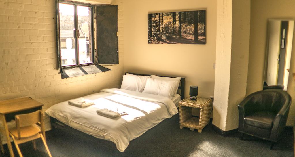 Victoria Warehouse Hotel