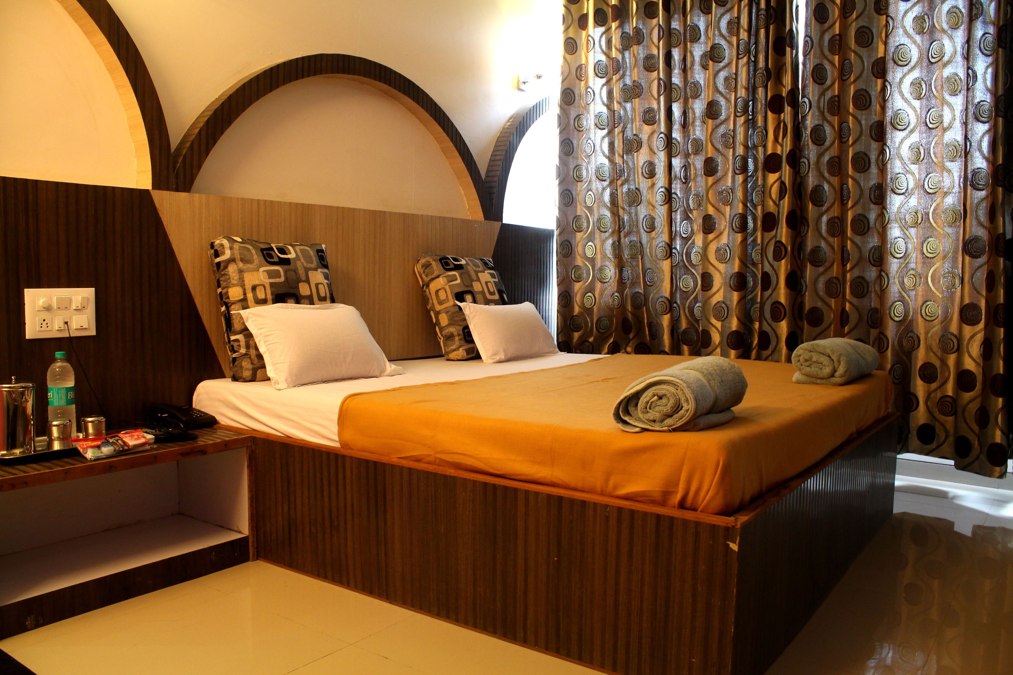 Hotel Malhar Palace