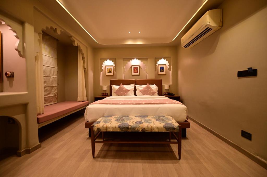 Hotel Poonam Haveli