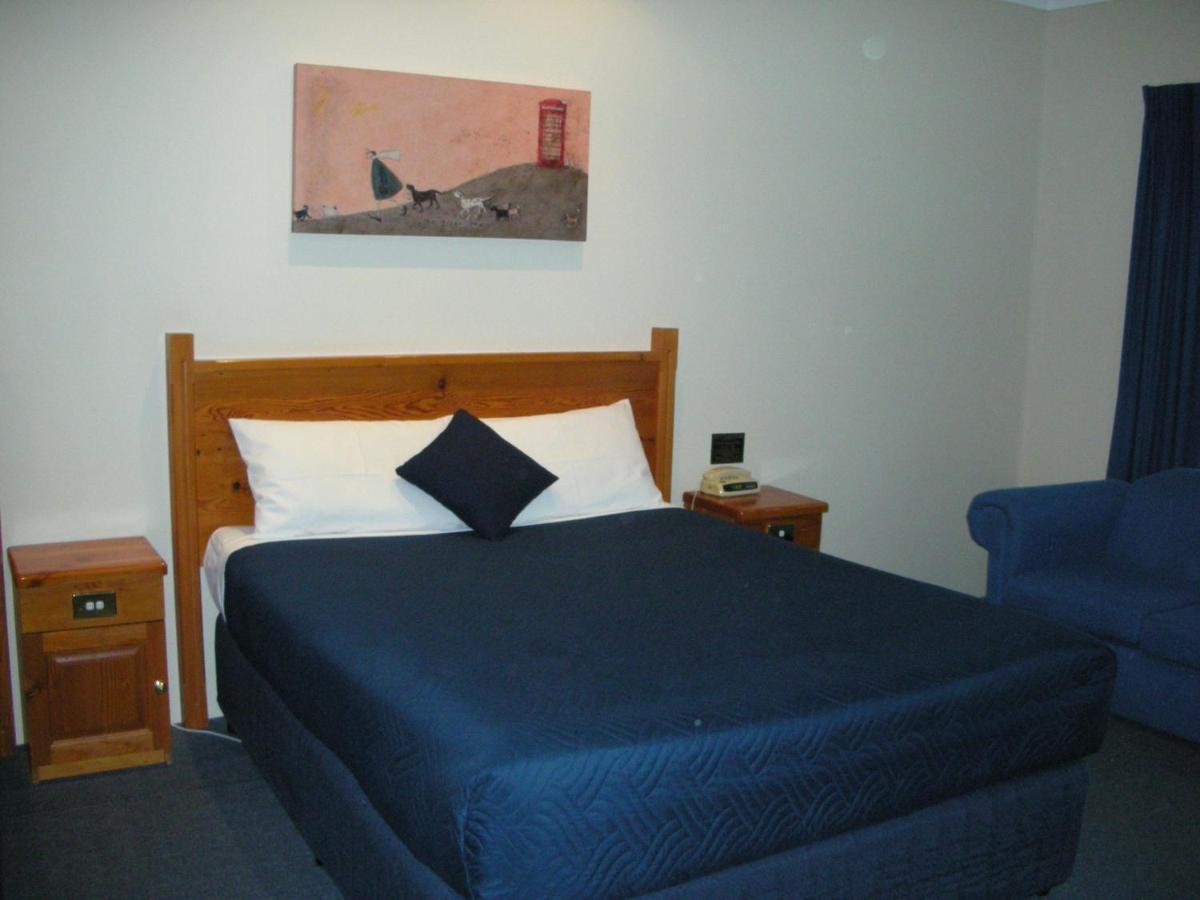 Breakout Motor Inn