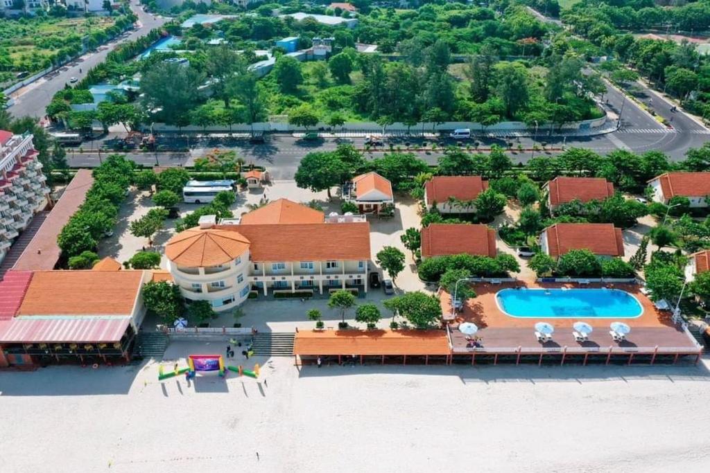 HaiDuong Intourco Resort