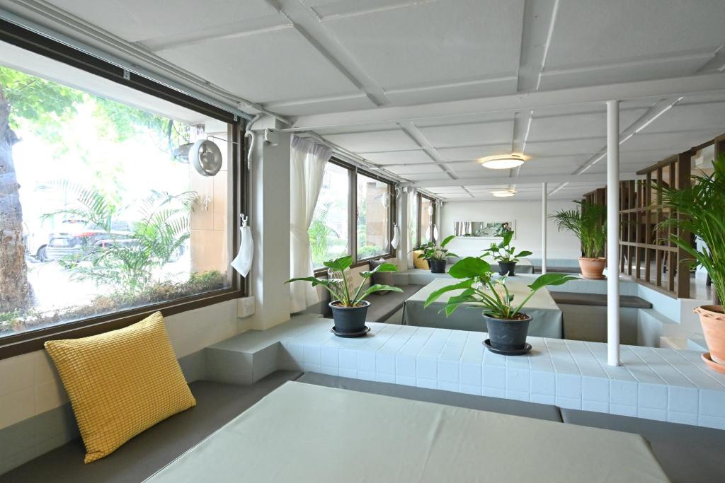 The Krungkasem Srikrung Hotel- SHA Extra Plus
