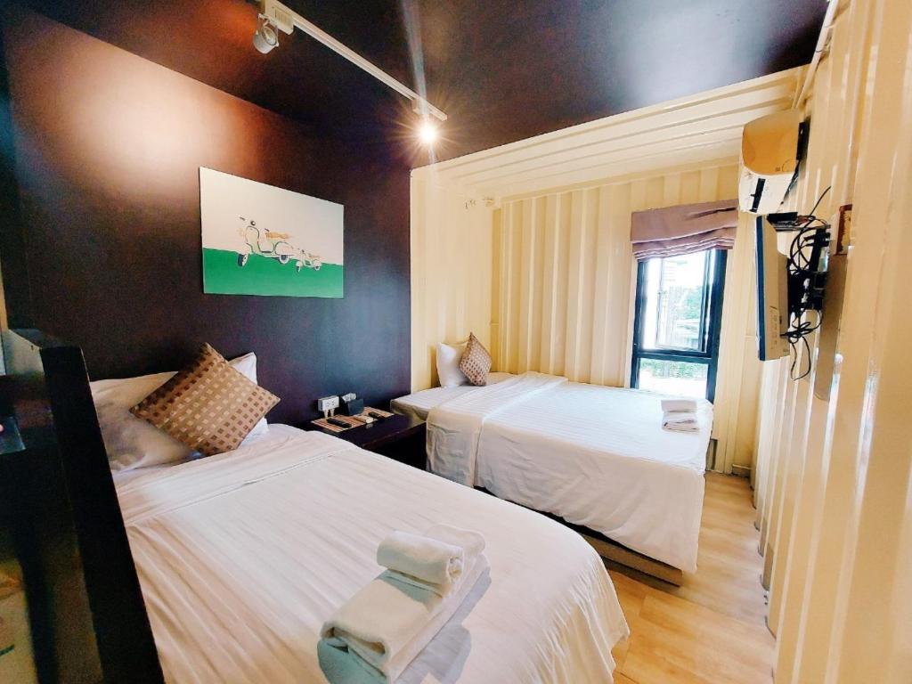 Retro Box Hotel Chumphon
