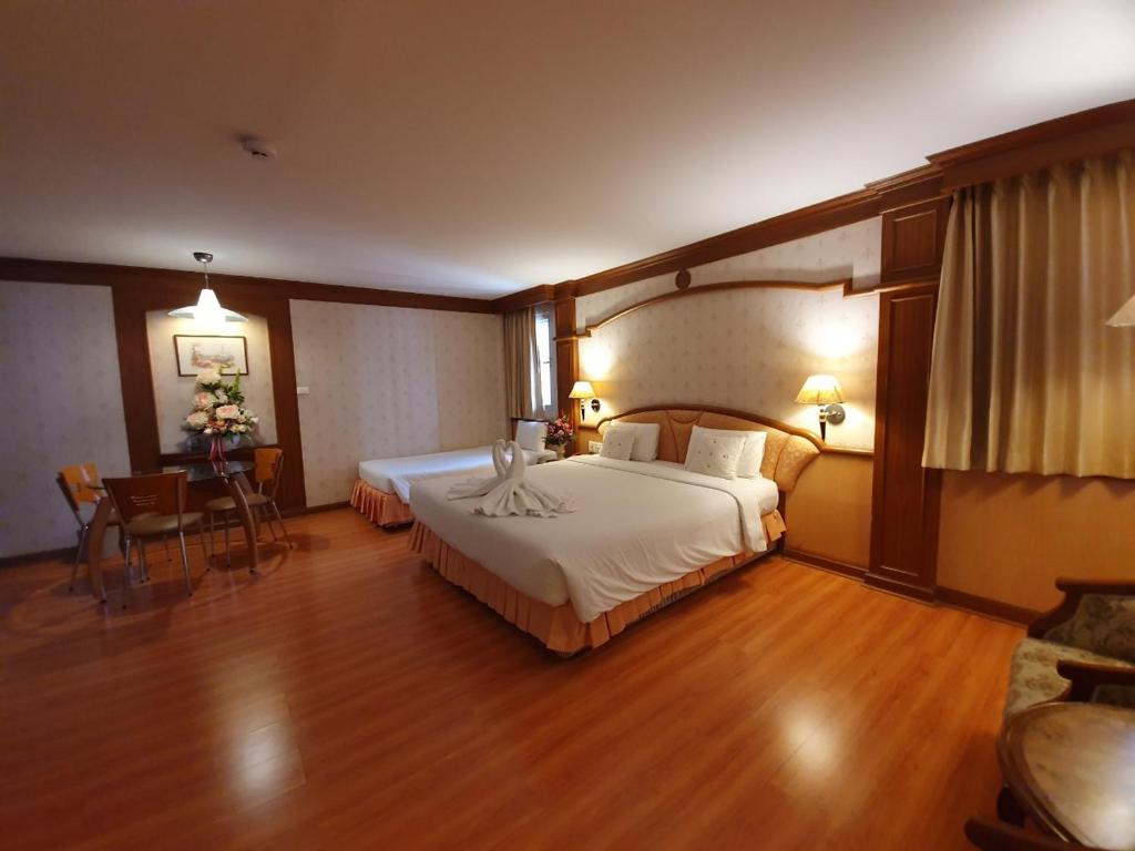 Sakol Hotel