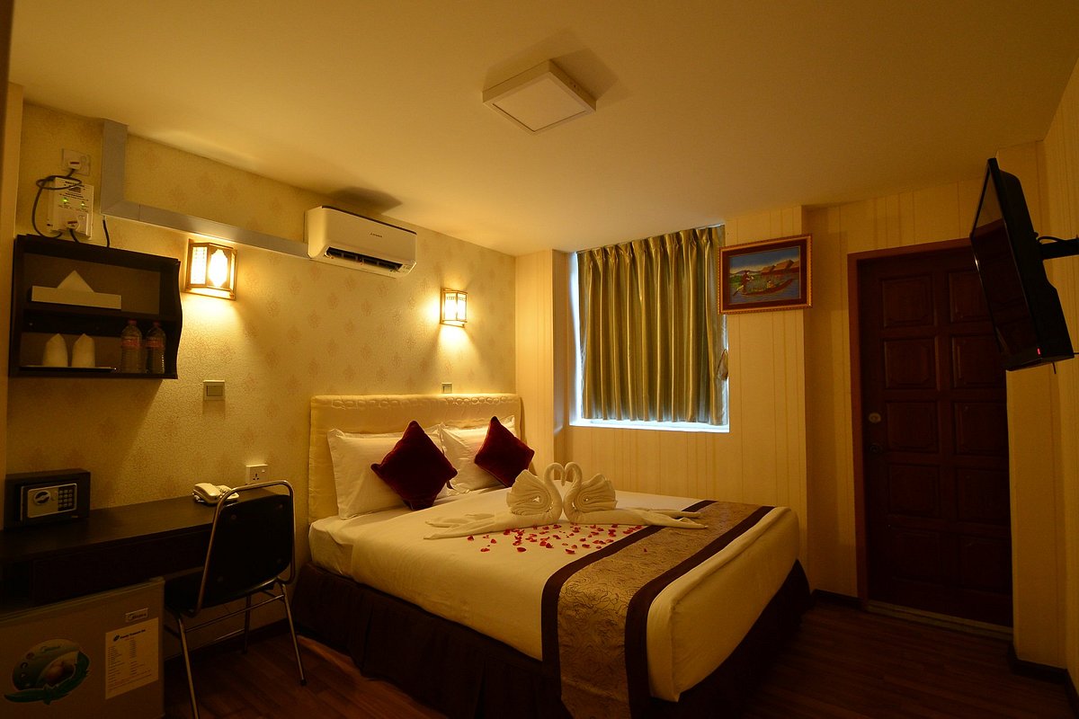 Family Treasure Inn