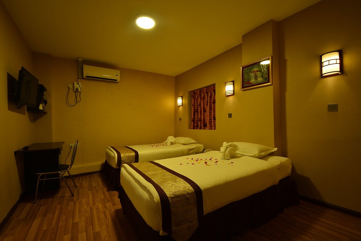 Family Treasure Inn