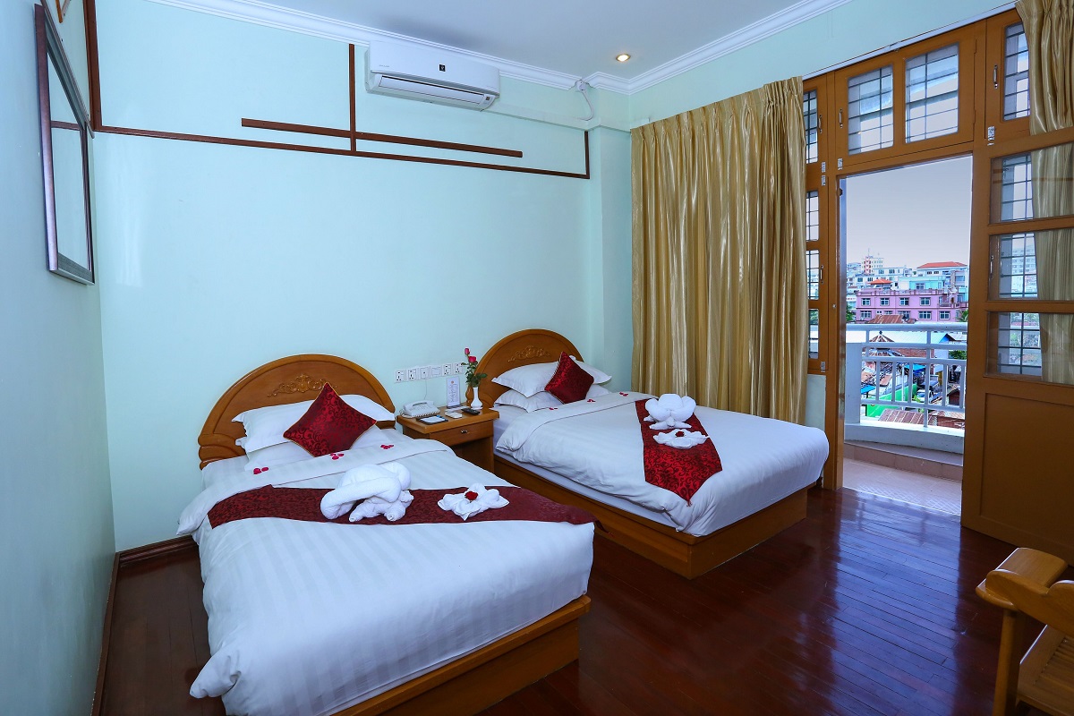 Hotel Dingar