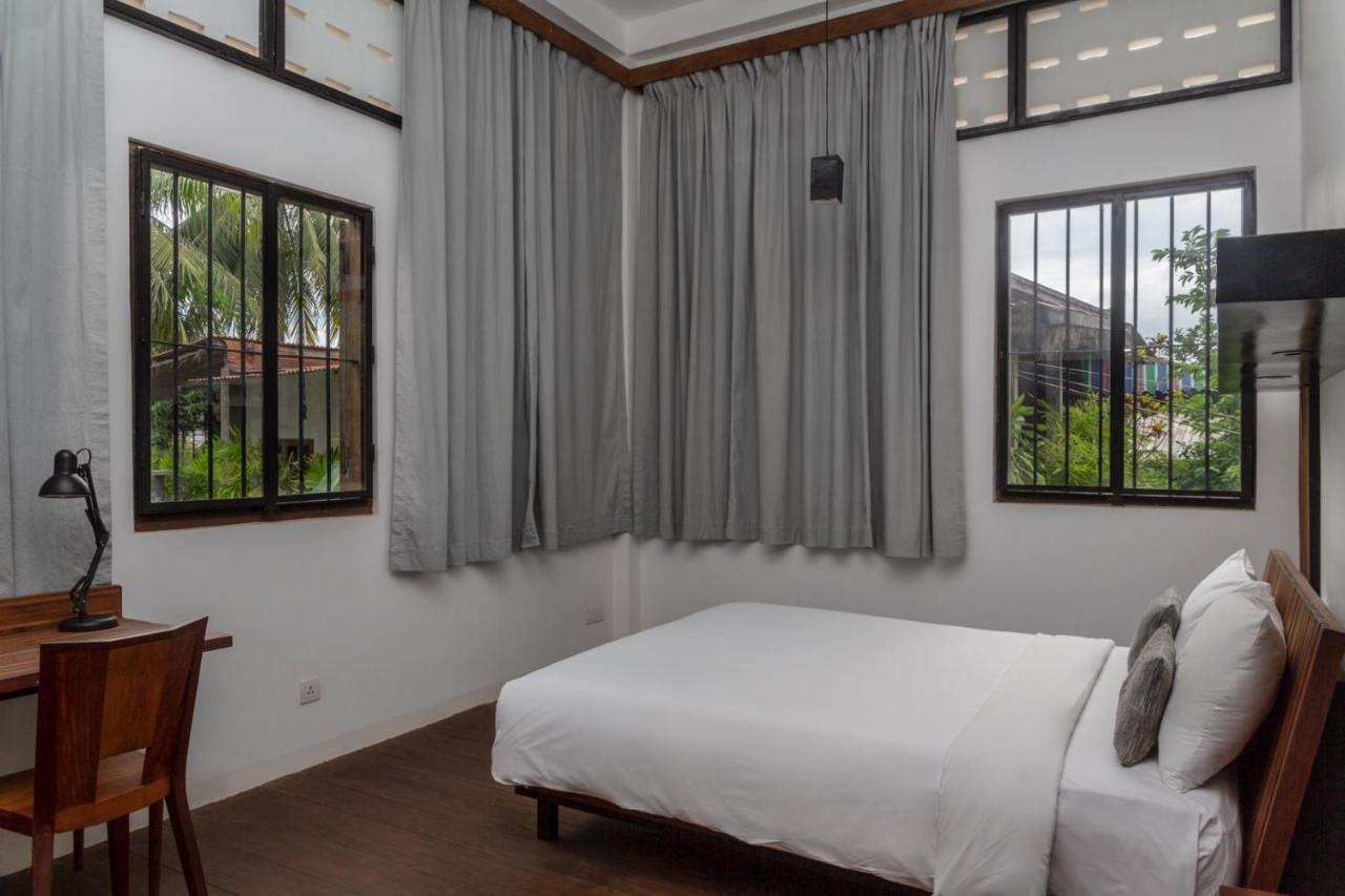 Pages Rooms Hotel
