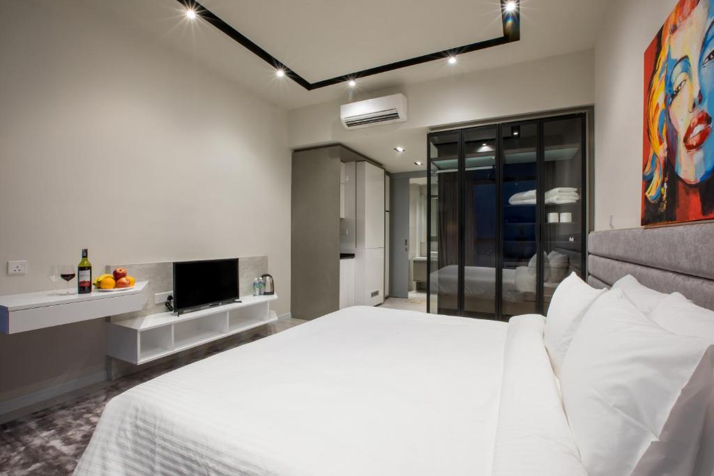 EXPRESSIONZ SUITES KL BY PERFECT HOST