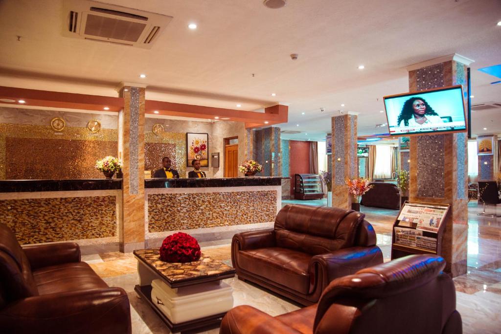 Tiffany Diamond Hotel Makunganya Street