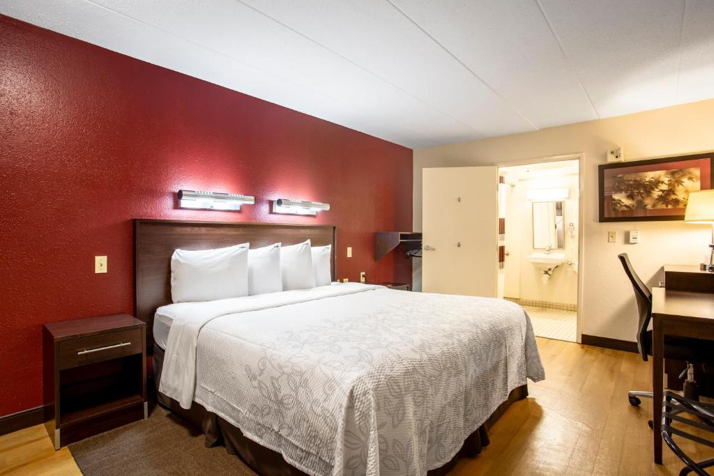 Red Roof Inn PLUS+ Atlanta - Buckhead