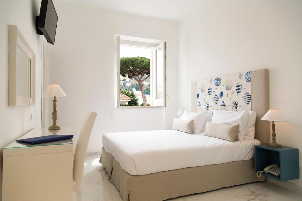 Hotel Crawford Sorrento (Formerly Villa Margherita)