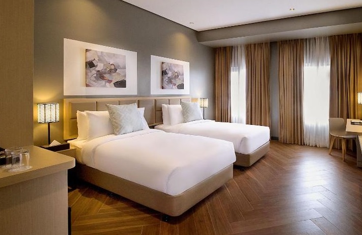 Summit Hotel Greenhills
