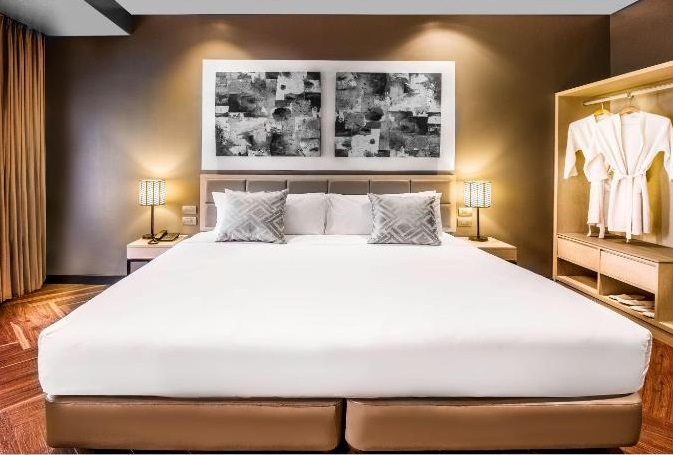 Summit Hotel Greenhills