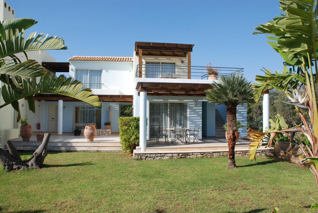 Almiros Apartments