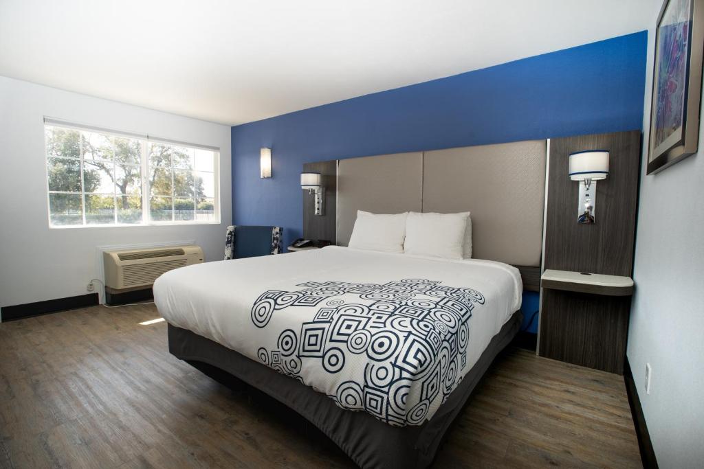 SURESTAY PLUS HOTEL BY BEST WESTERN SACRAMENTO CAL EXPO