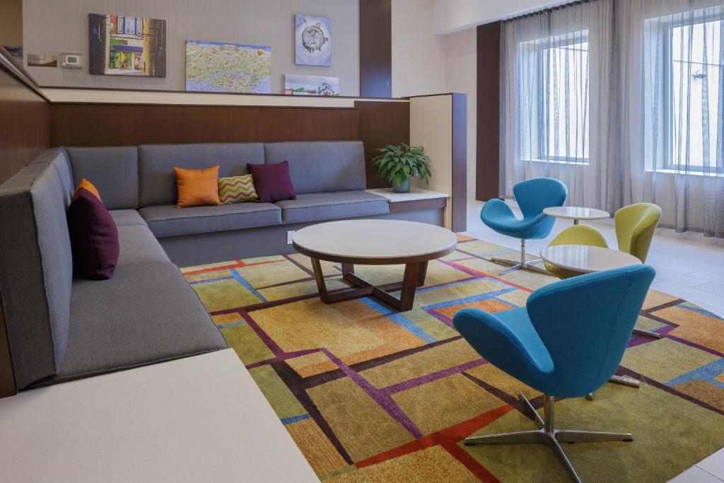 Fairfield Inn & Suites Belleville