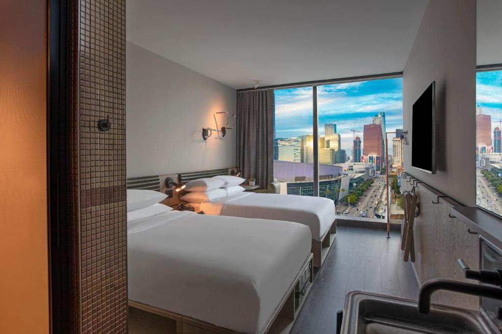 AC Hotel Downtown Los Angeles
