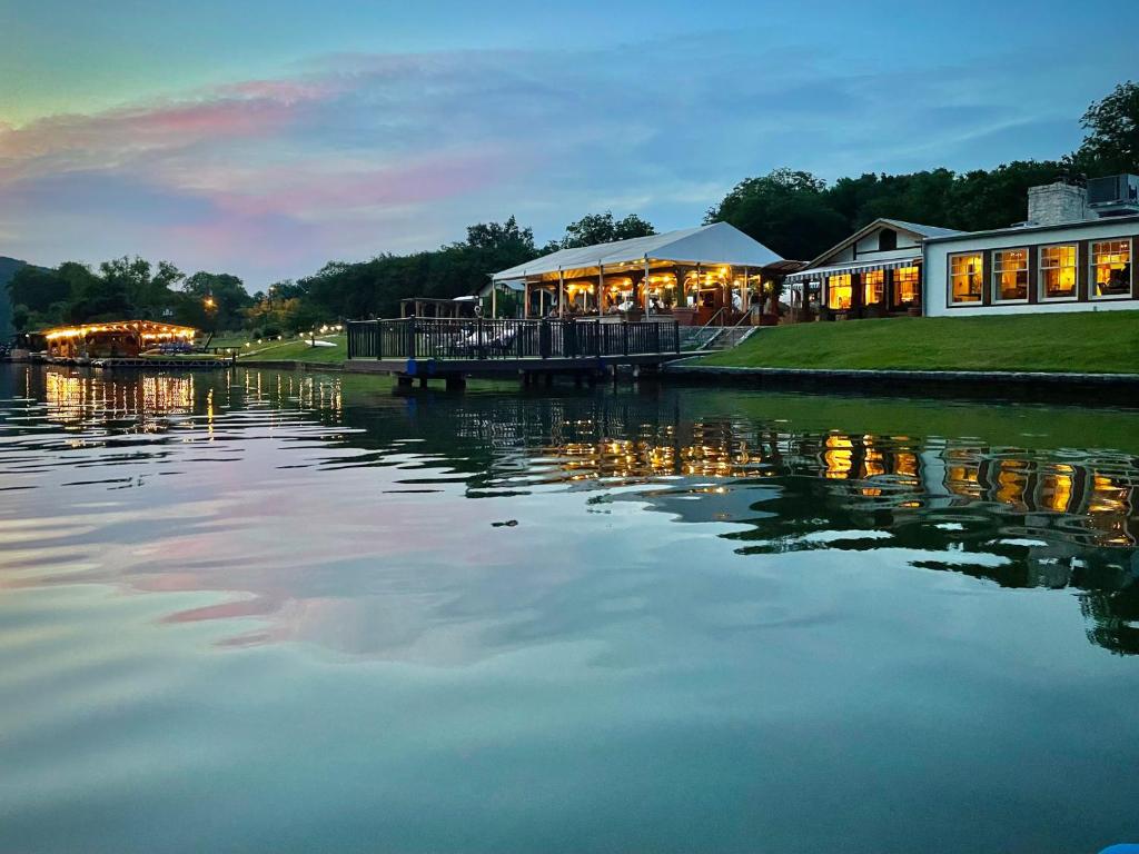 Lake Austin Spa Resort