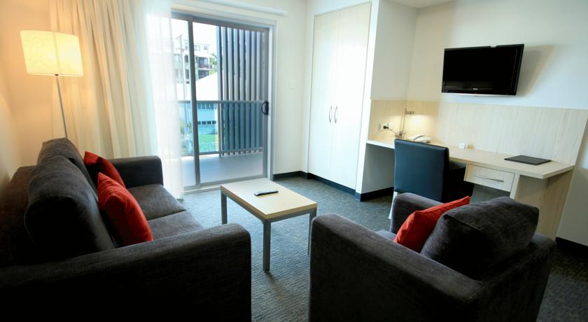 Jephson Hotel & Apartments