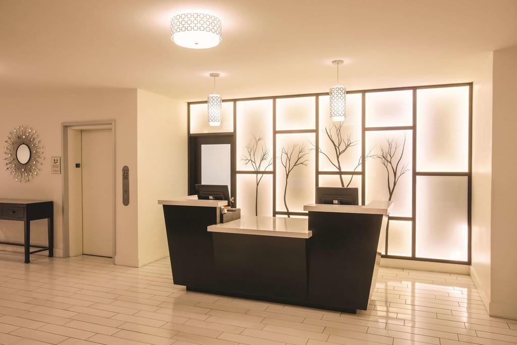 La Quinta Inn & Suites by Wyndham Santa Barbara Downtown