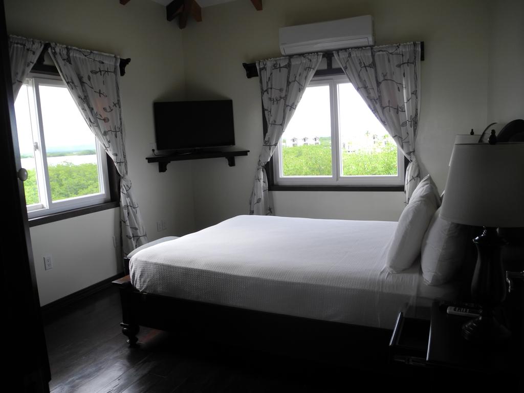 Robert's Grove Beach Resort