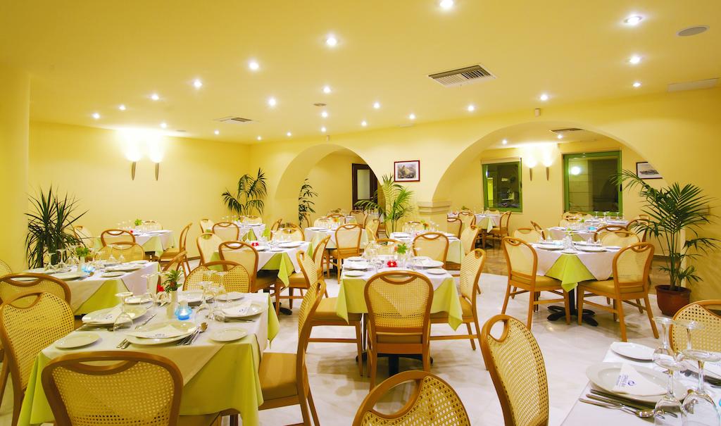 Giannoulis – Grand Bay Beach Resort-Adults Only