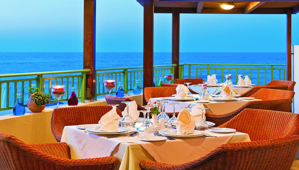 Giannoulis – Grand Bay Beach Resort-Adults Only