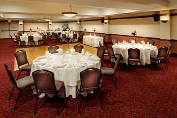 Holiday Inn Westbury - Long Island